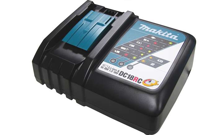 Parafusadeira-de-Impacto-a-Bateria-Makita-DTD171RFJ-18V---2-baterias---Carregador---Maleta-MAK-PAC