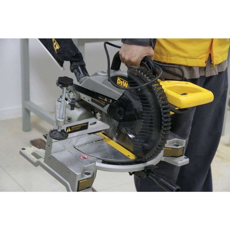 Serra-de-Meia-Esquadria-Dewalt-10--DW714-1.650W-220V