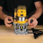 Tupia-Dewalt-Compacta-DWP611PK-900W---Pinca-1-4--e-8mm-110V