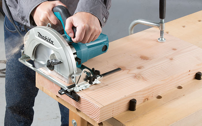 serra-circular-makita-714-hs7010-1600w-002